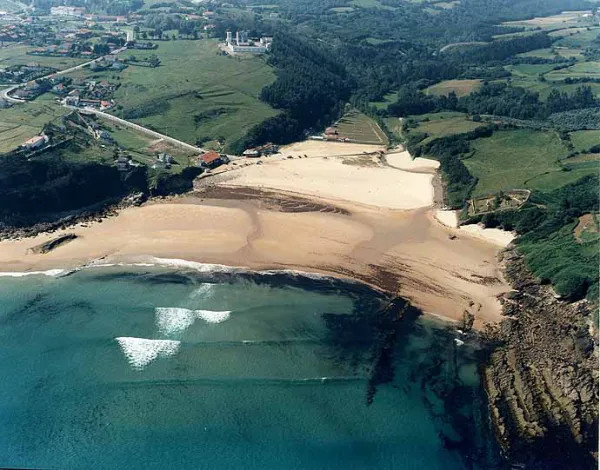 Playa de Luaña en Cóbreces